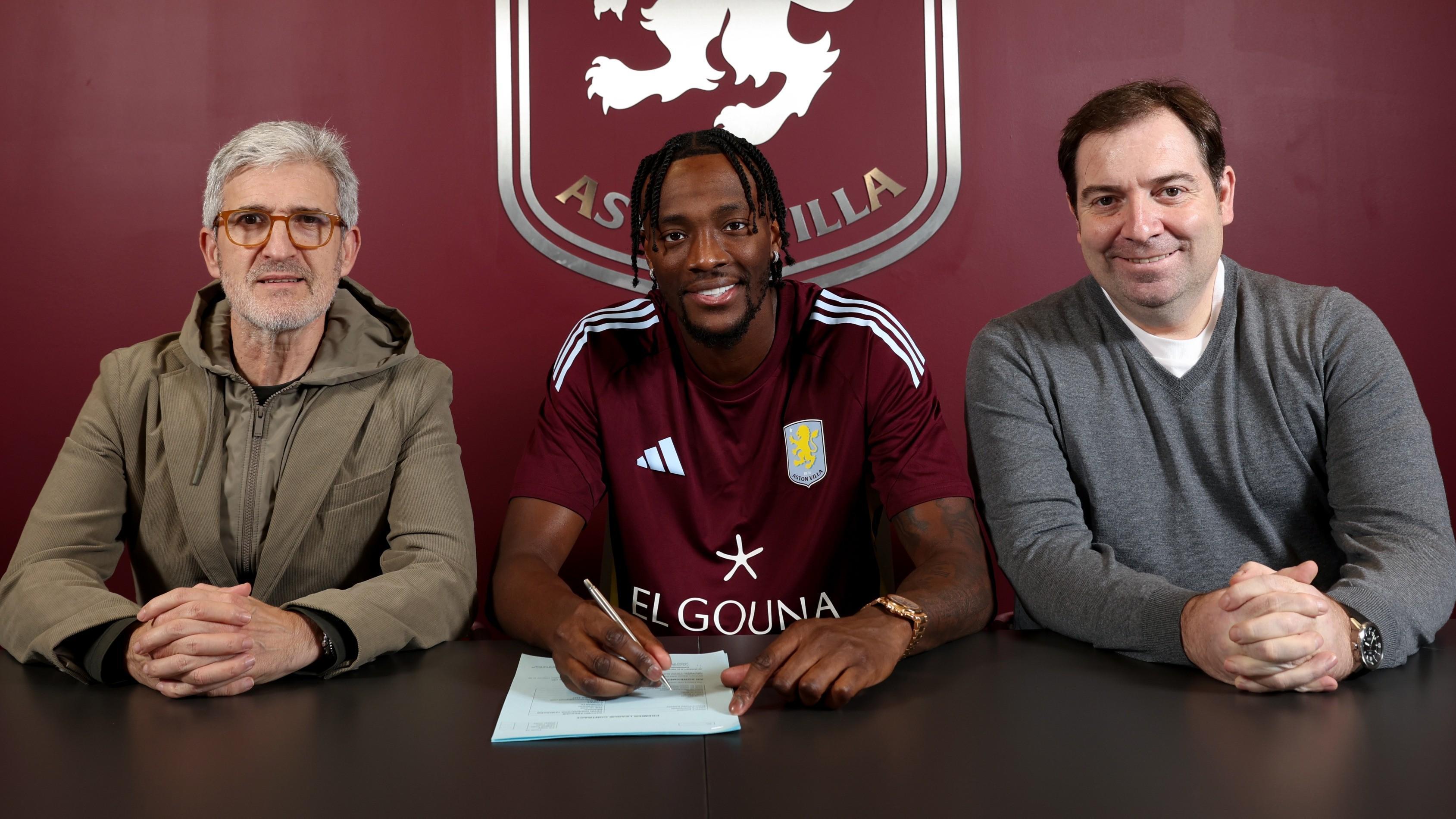 HuaTiHui-官方：维拉签下前锋亚伯拉罕；据悉转会费为2100万欧